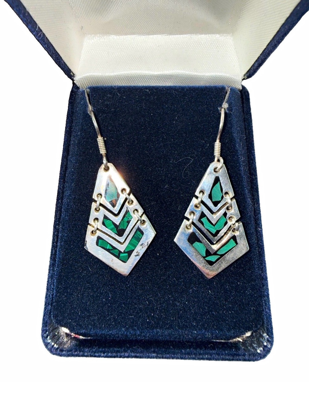 Mexico Womens 925 Sterling Silver Green Malachite Inlay Dangle Hook Earrings